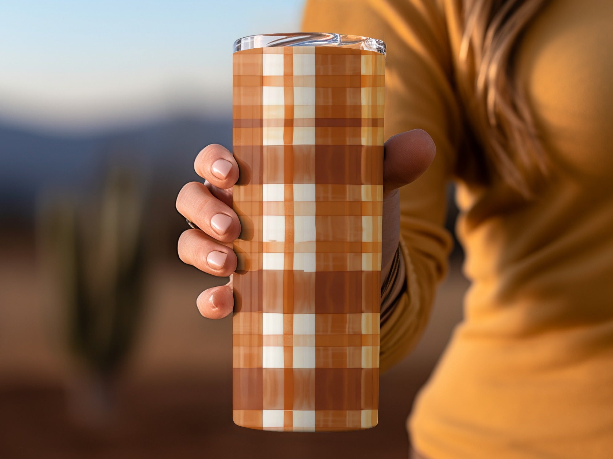 Plaid Patterned Insulated Tumbler for Hot and Cold Drinks