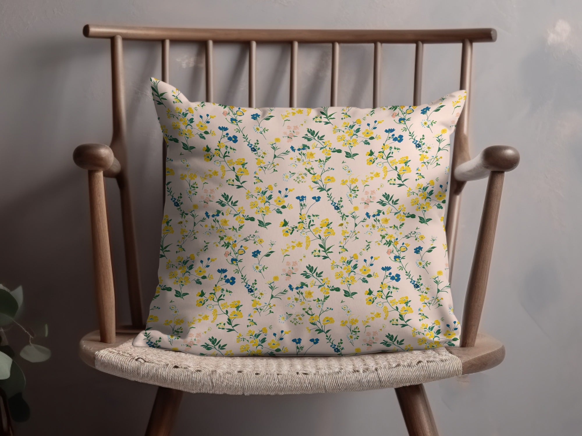 Floral Pattern Decorative Cushion for Cozy Home Decor