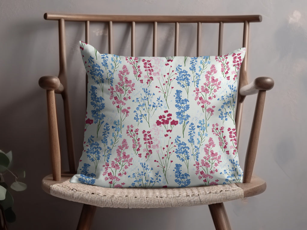 Floral Pattern Decorative Throw Pillow product