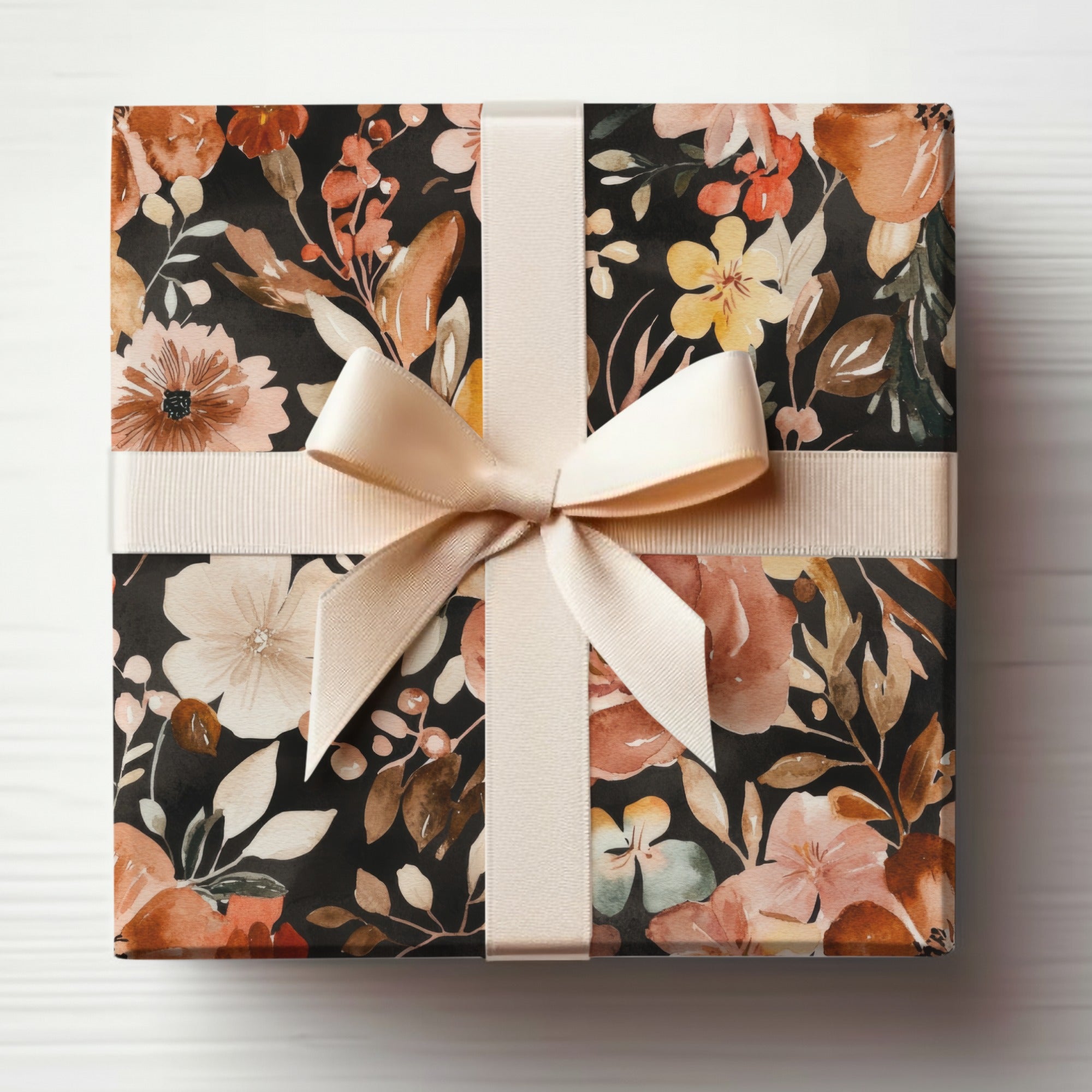 Elegant Floral Patterned Gift Wrapping Paper Product