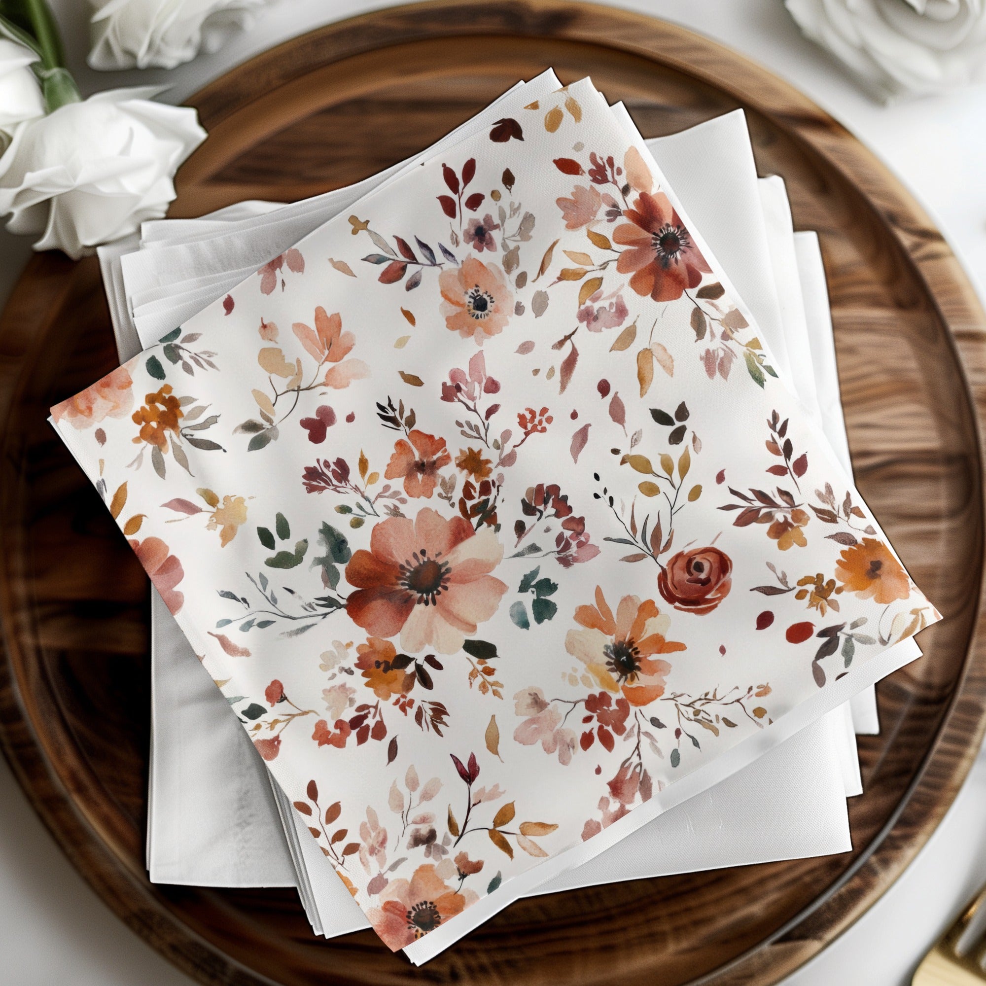 Elegant Floral Pattern Napkins for Special Occasions