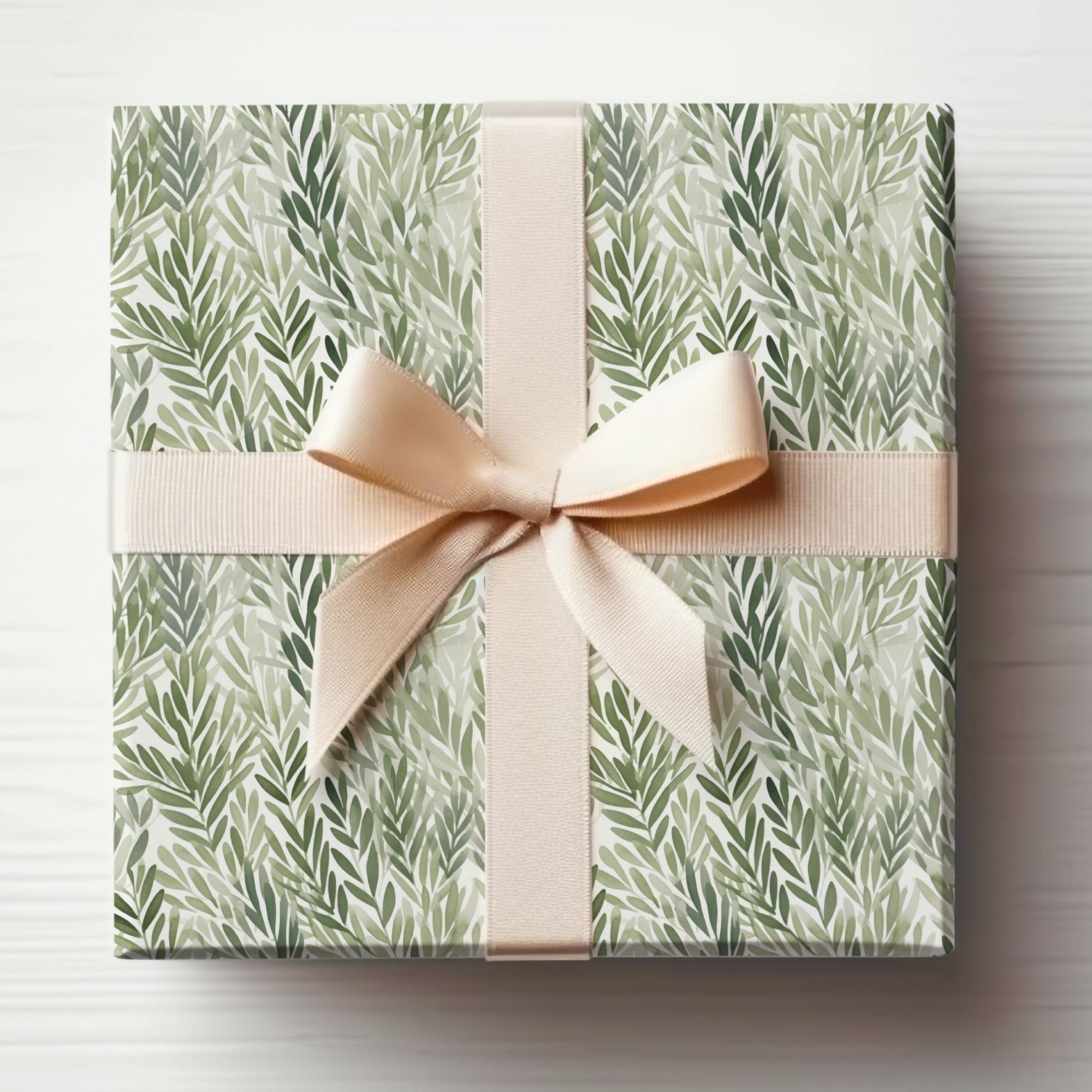 Elegant Green Leaf Patterned Gift Wrap Box Package