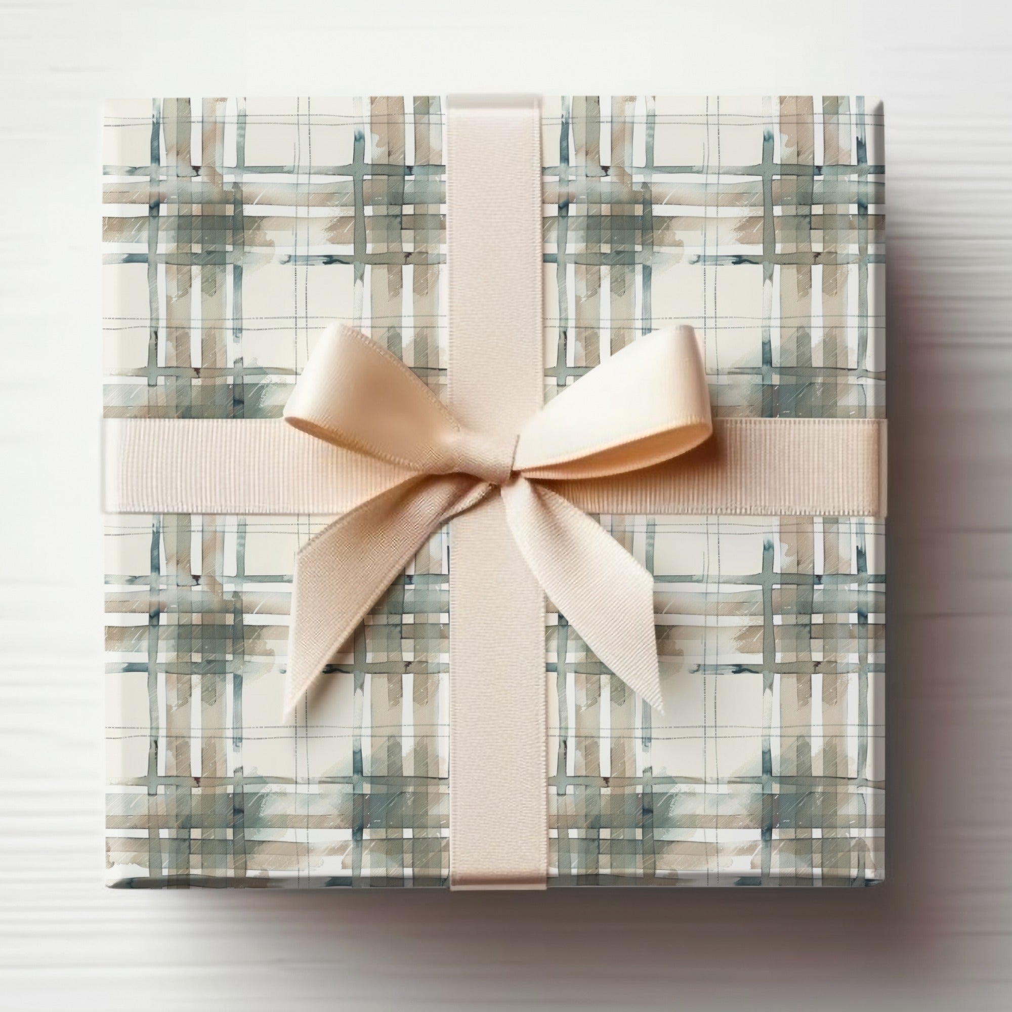 Elegant Plaid Gift Box with Ribbon for Special Occasions