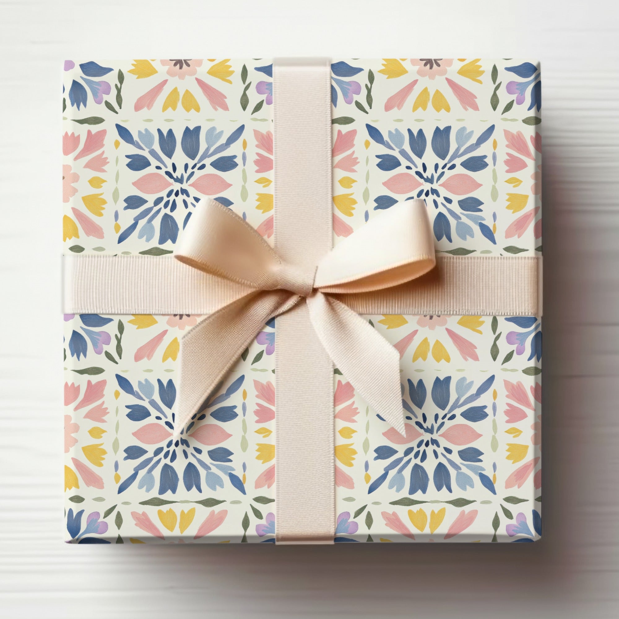 Floral Patterned Gift Box with Ribbon Decor