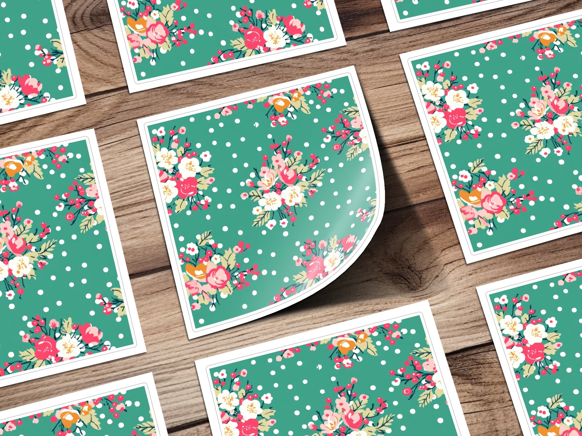 Green Floral Pattern With White Polka Dots Sheet