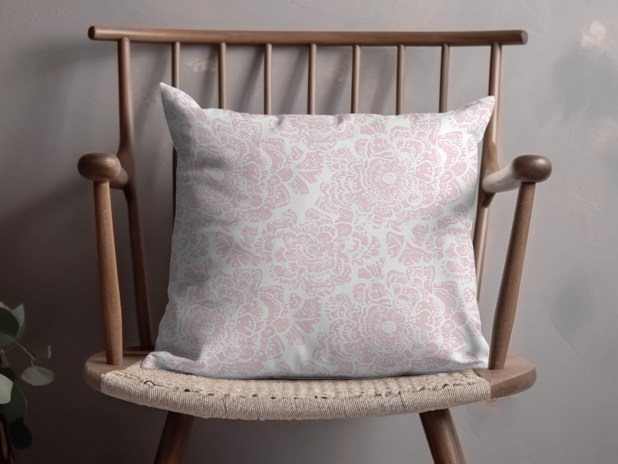 Elegant Floral Pattern Throw Pillow for Home Decor