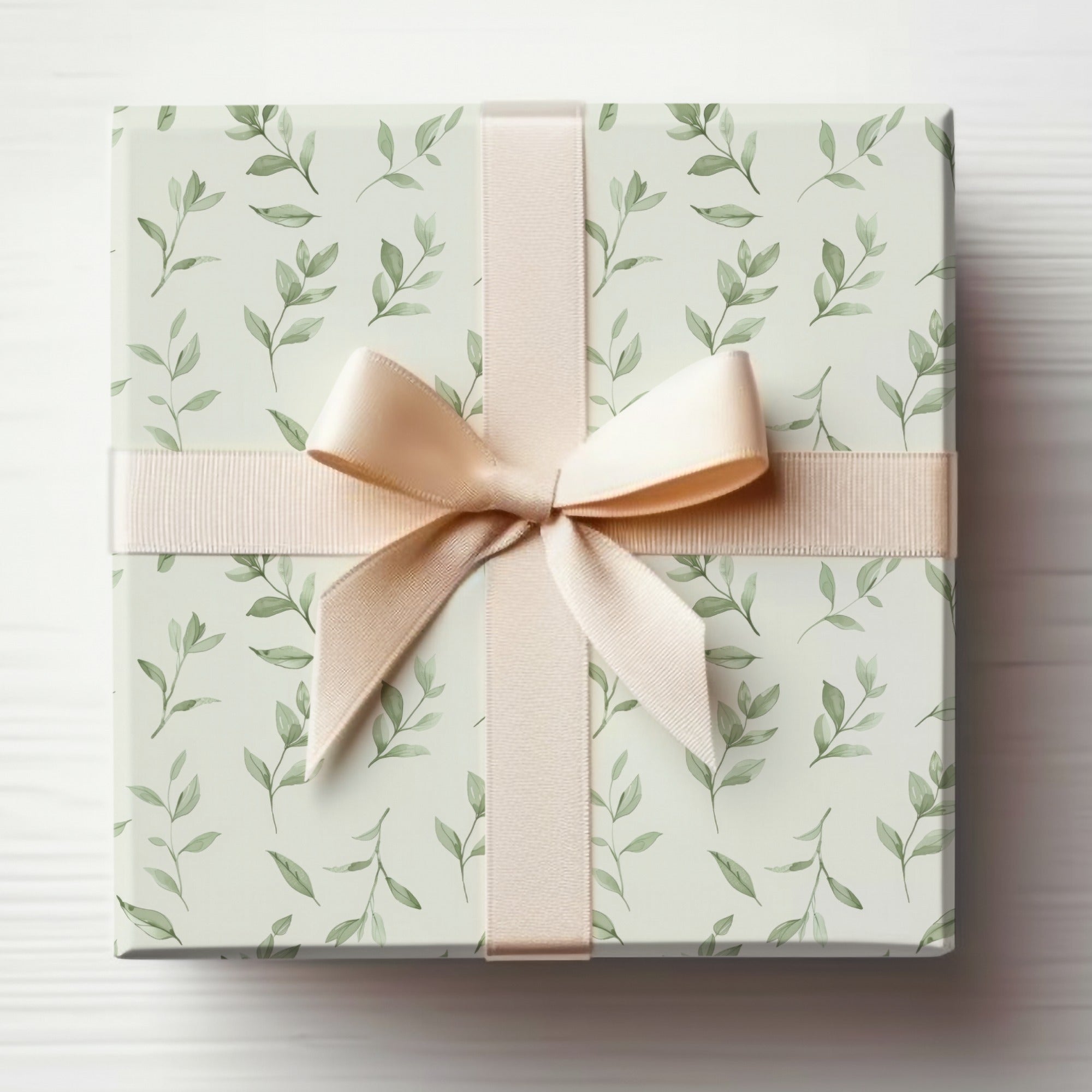 Elegant Gift Box with Delicate Leaf Pattern Design