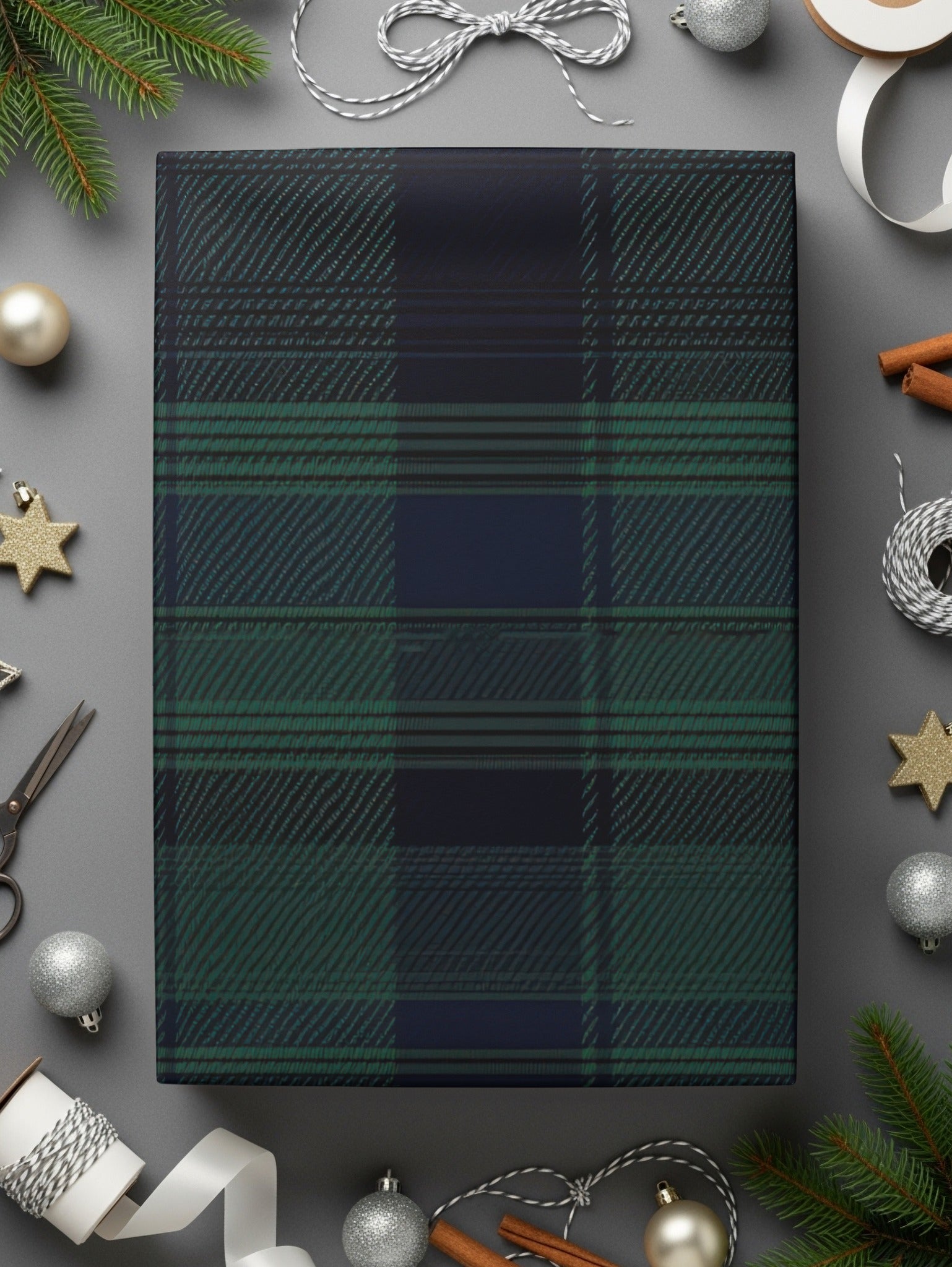 Black and Green Tartan Seamless Pattern Digital - Moore and Mountain