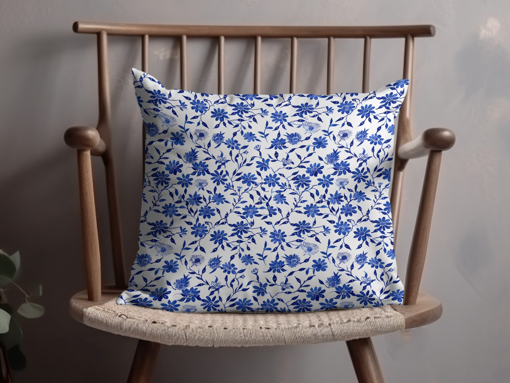 Blue and White Floral Pattern Decorative Pillow Cover