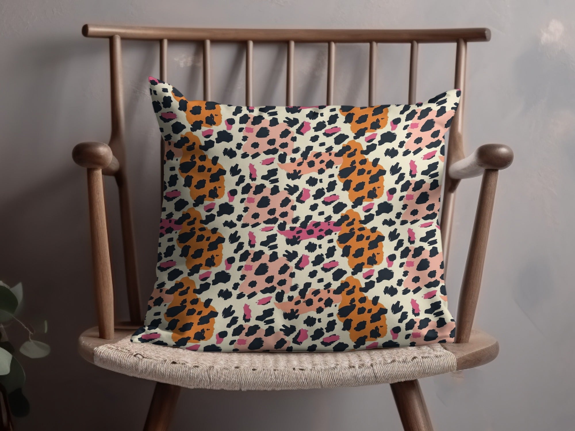 Vibrant Leopard Print Accent Cushion for Chic Decor
