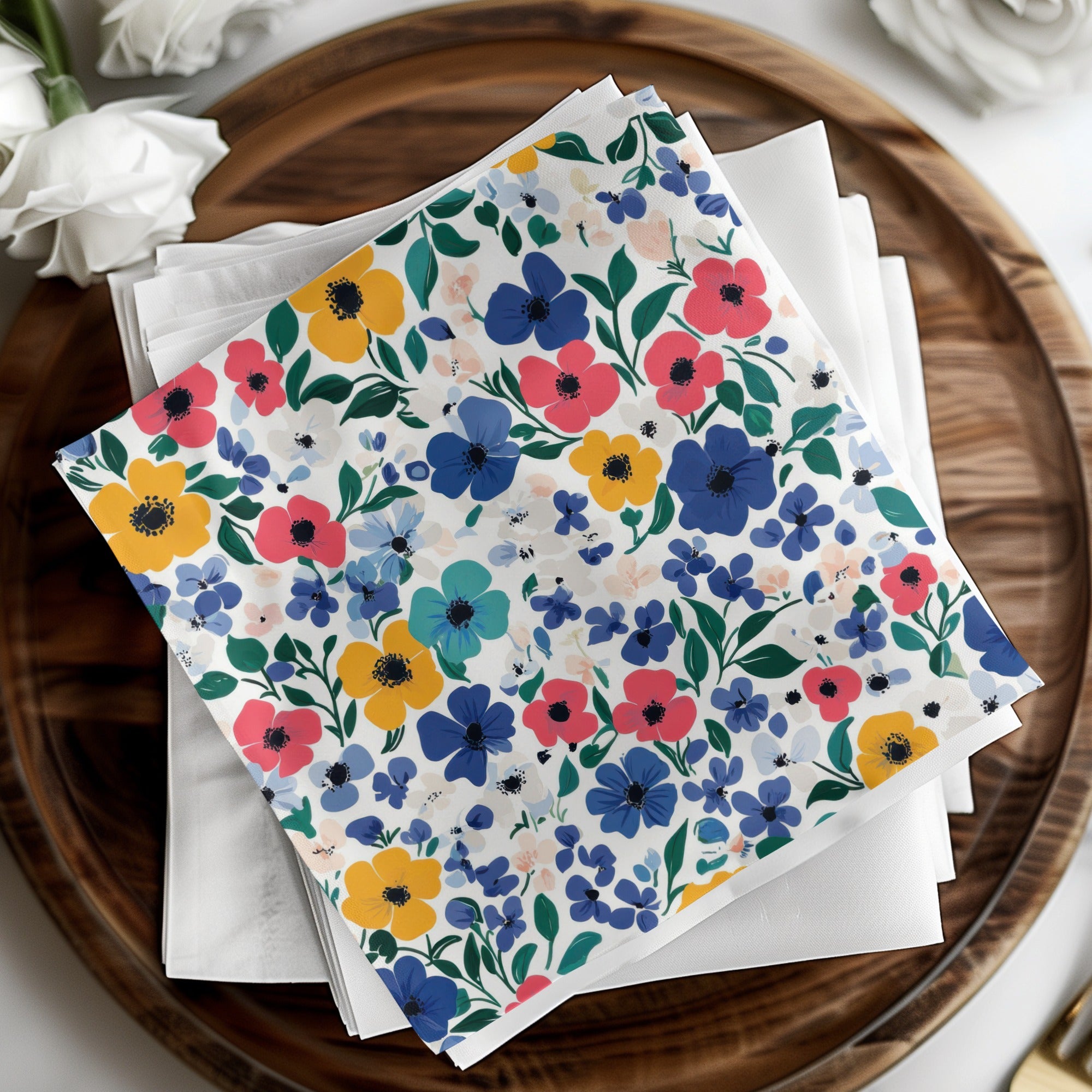 Vibrant Floral Pattern Napkin Set for Dining Décor