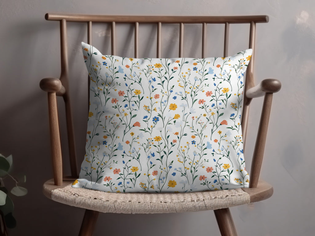 Decorative Pillow with Floral Pattern Design Pillow