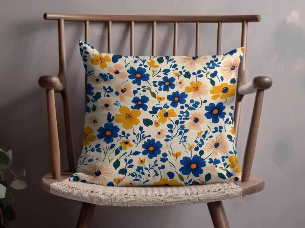 Vibrant Floral Design Accent Pillow for Cozy Moments