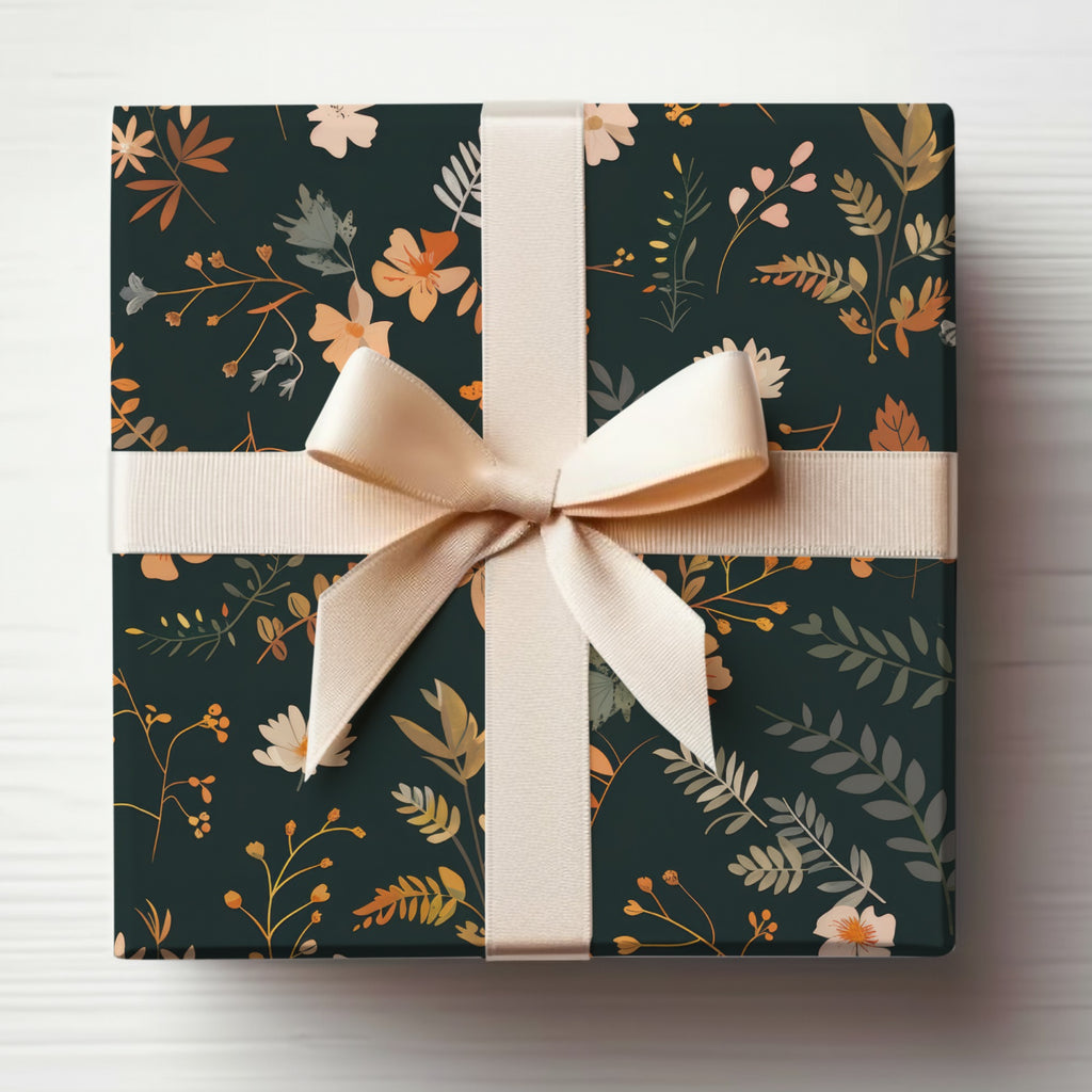 Elegant Floral Gift Box with Sophisticated Bow Design