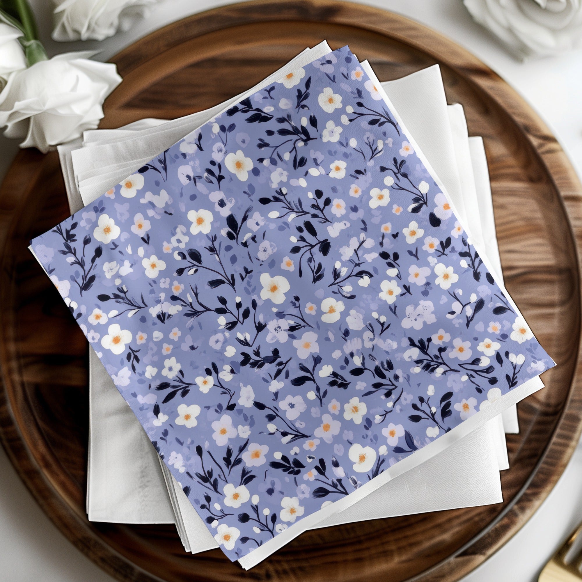 Elegant Lavender Floral Table Napkins for Dining Experience