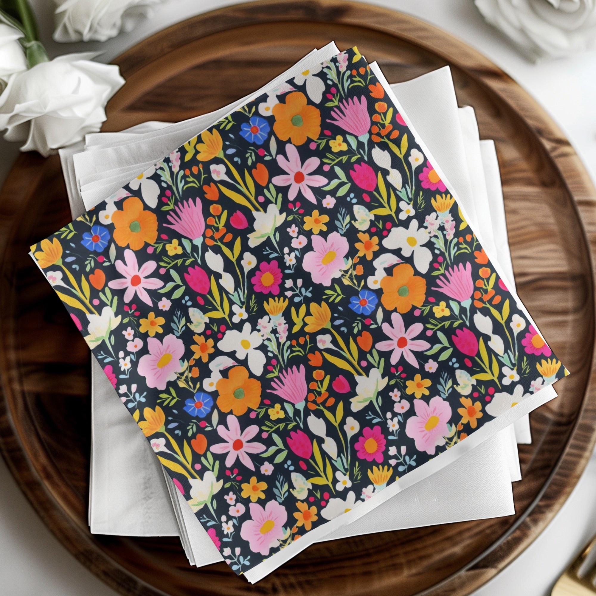 Bright Floral Pattern Napkins Perfect for Any Occasion