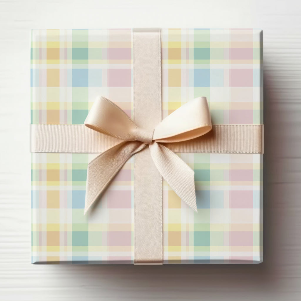 Elegant Plaid Design Gift Box with Cream Bow wrapping