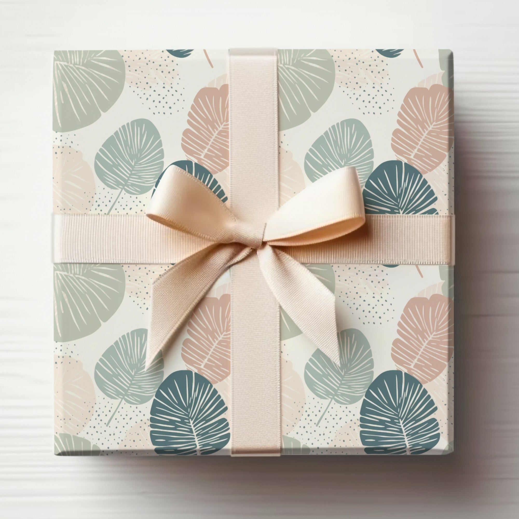 Elegant Botanical Leaf Print Gift Wrap for All Occasions
