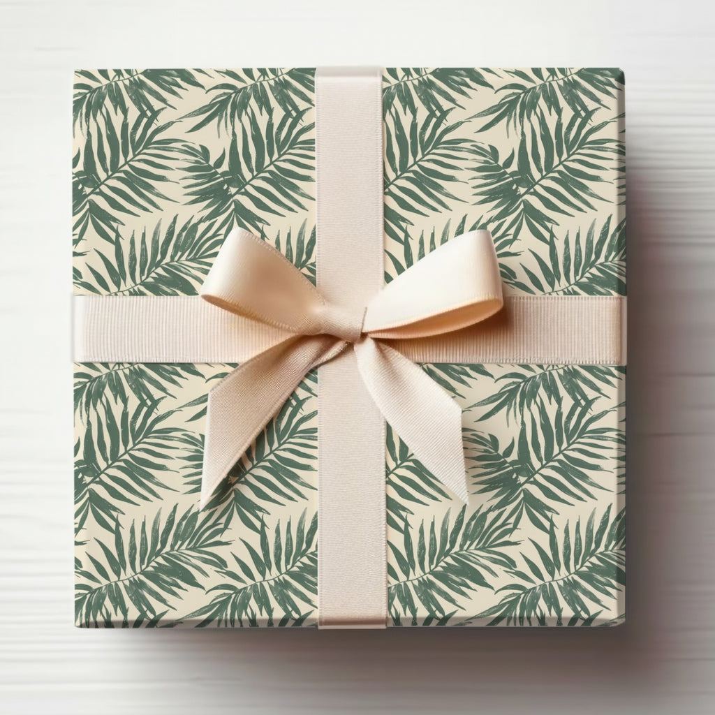 Elegant Palm Leaf Gift Box with Cream Ribbon Bow
