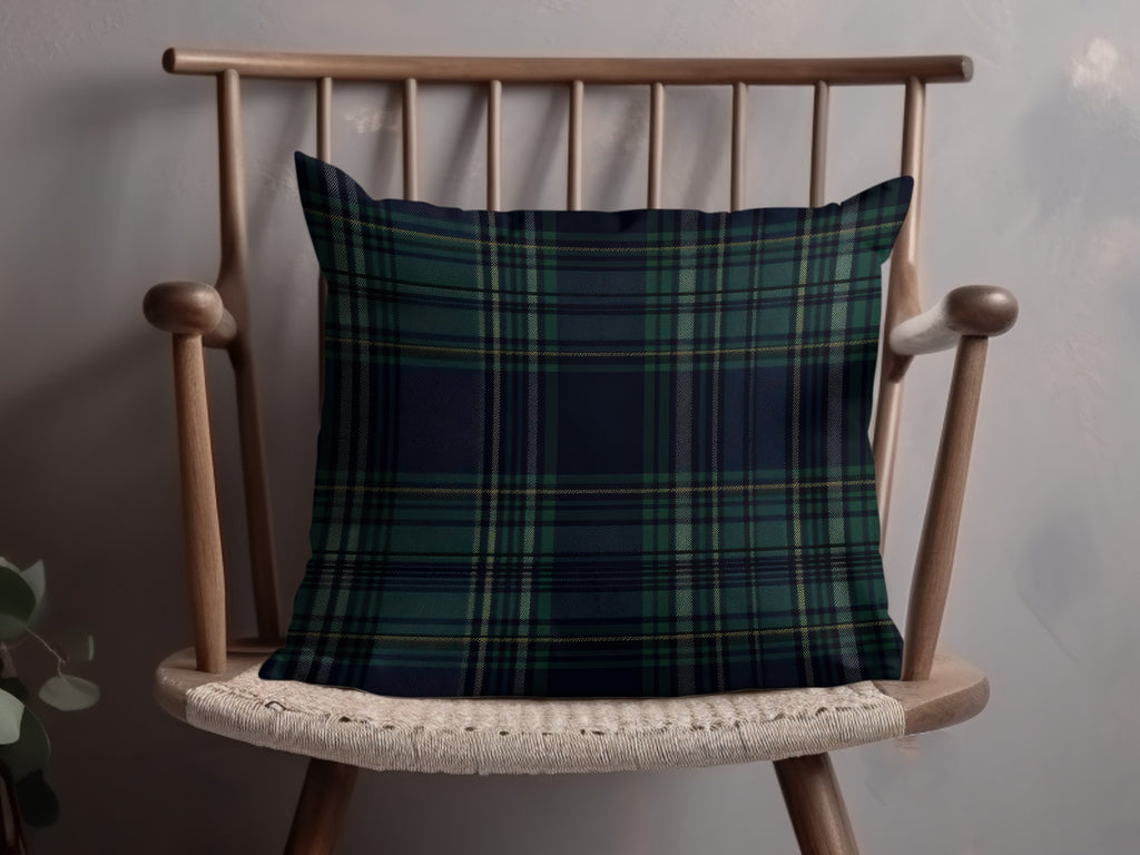 Seamless Navy Blue Tartan Pattern - Moore and Mountain