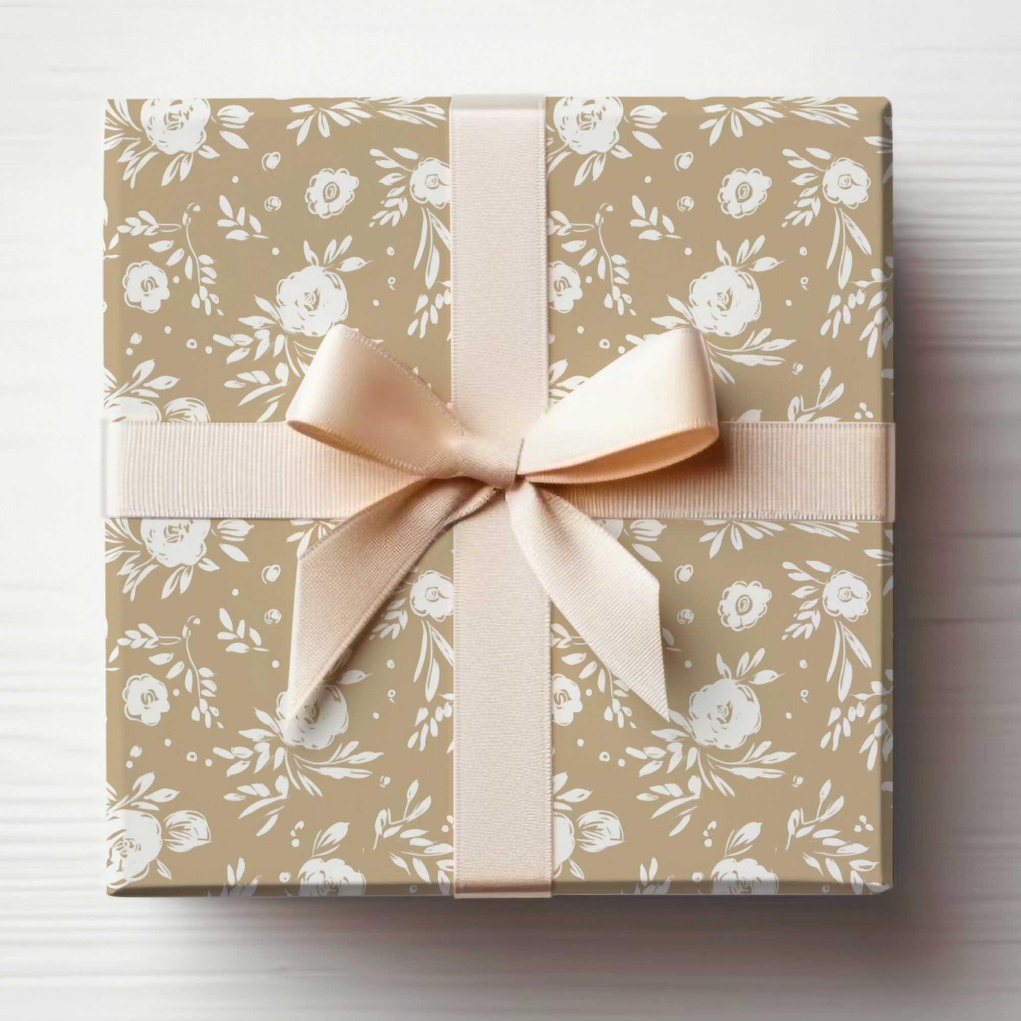 Elegant Floral Patterned Gift Wrap Box with Ribbon