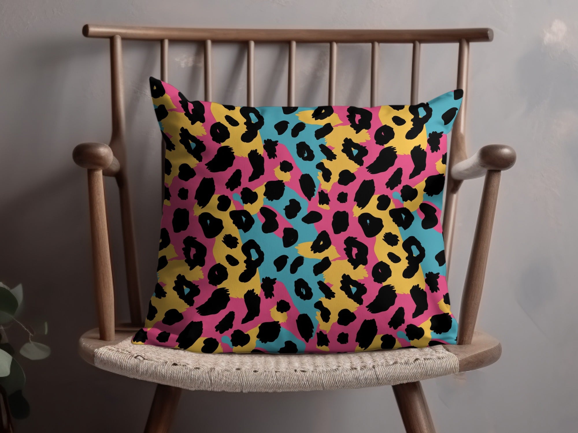 Colorful Leopard Spot Pattern Throw Pillow Product