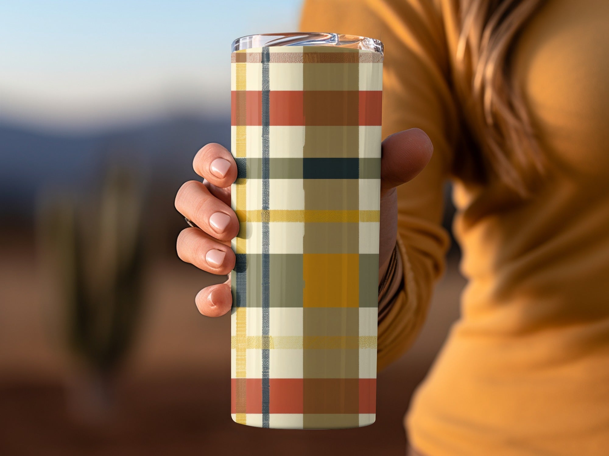 Stylish Plaid Patterned Insulated Tumbler Cup Product