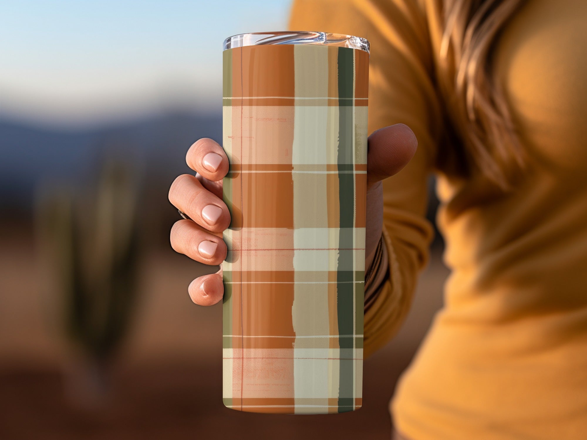 Plaid Pattern Travel Tumbler for Hot and Cold Beverages