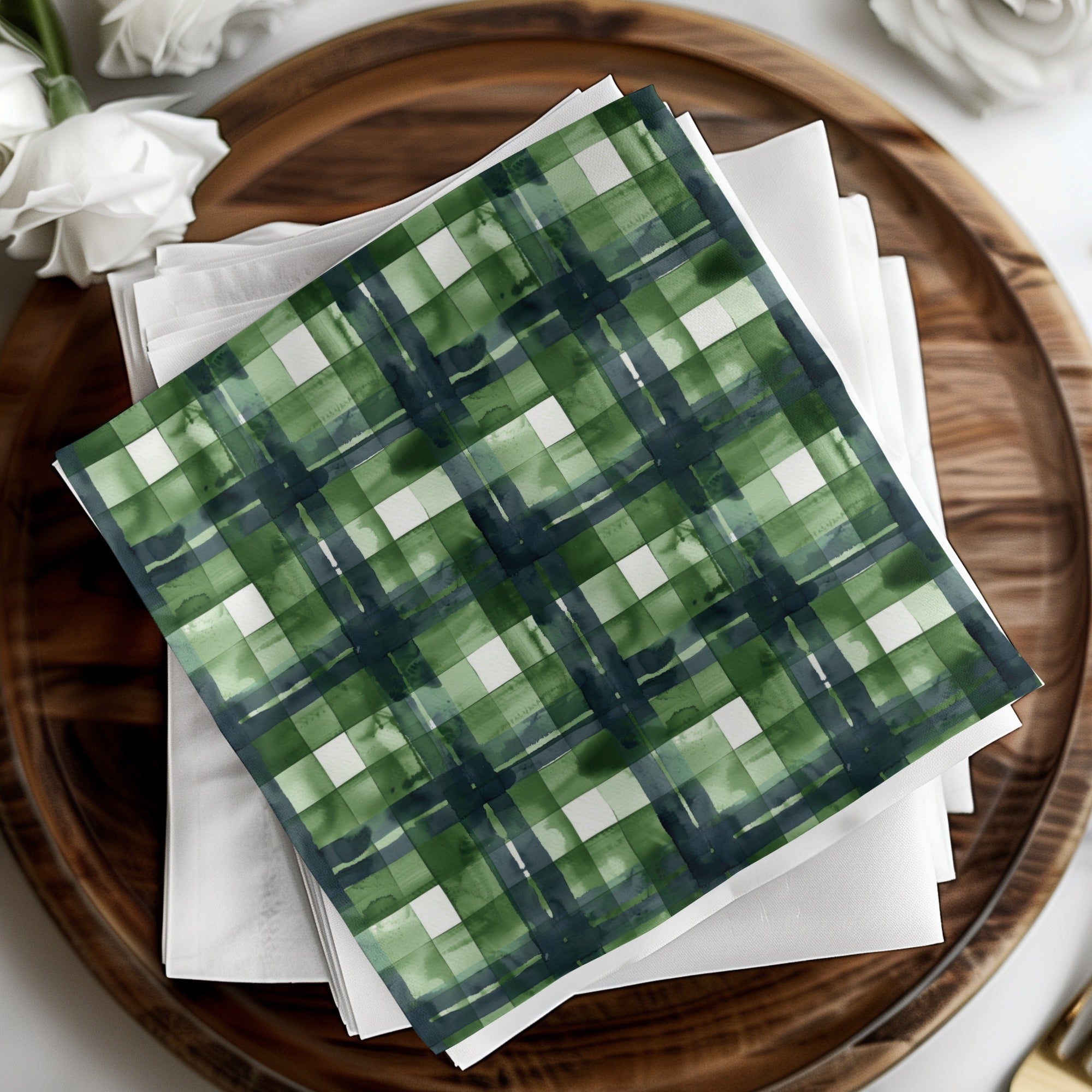 Green and White Plaid Pattern Decorative Napkin Set