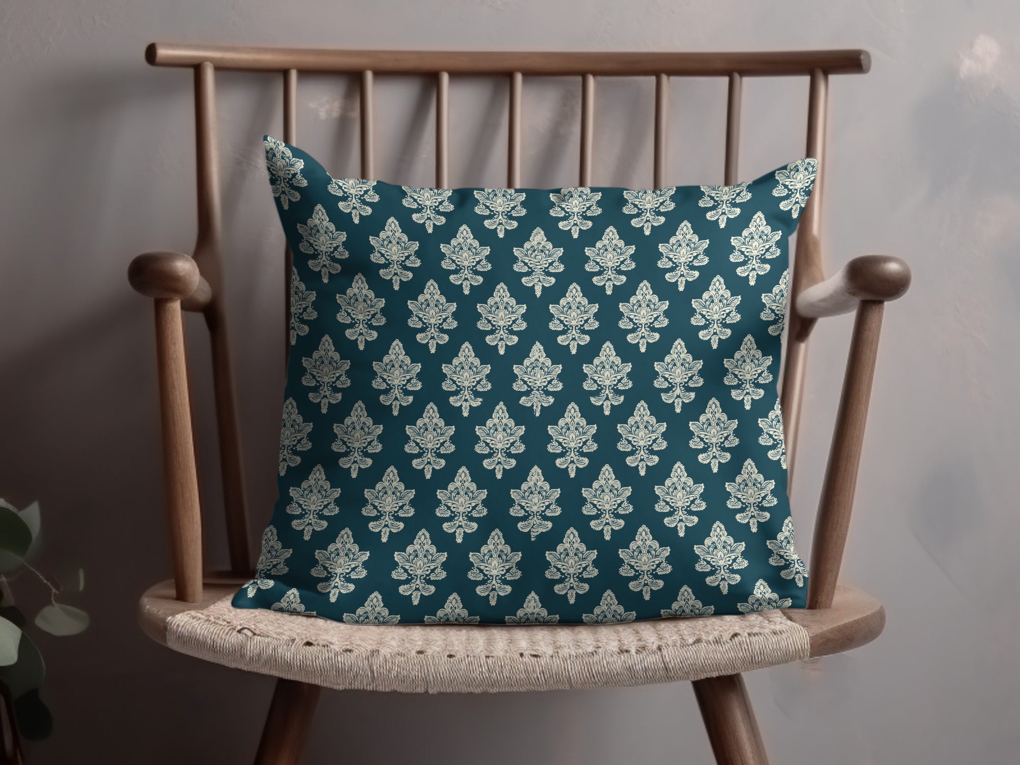 Elegant Floral Patterned Decorative Cushion Cover