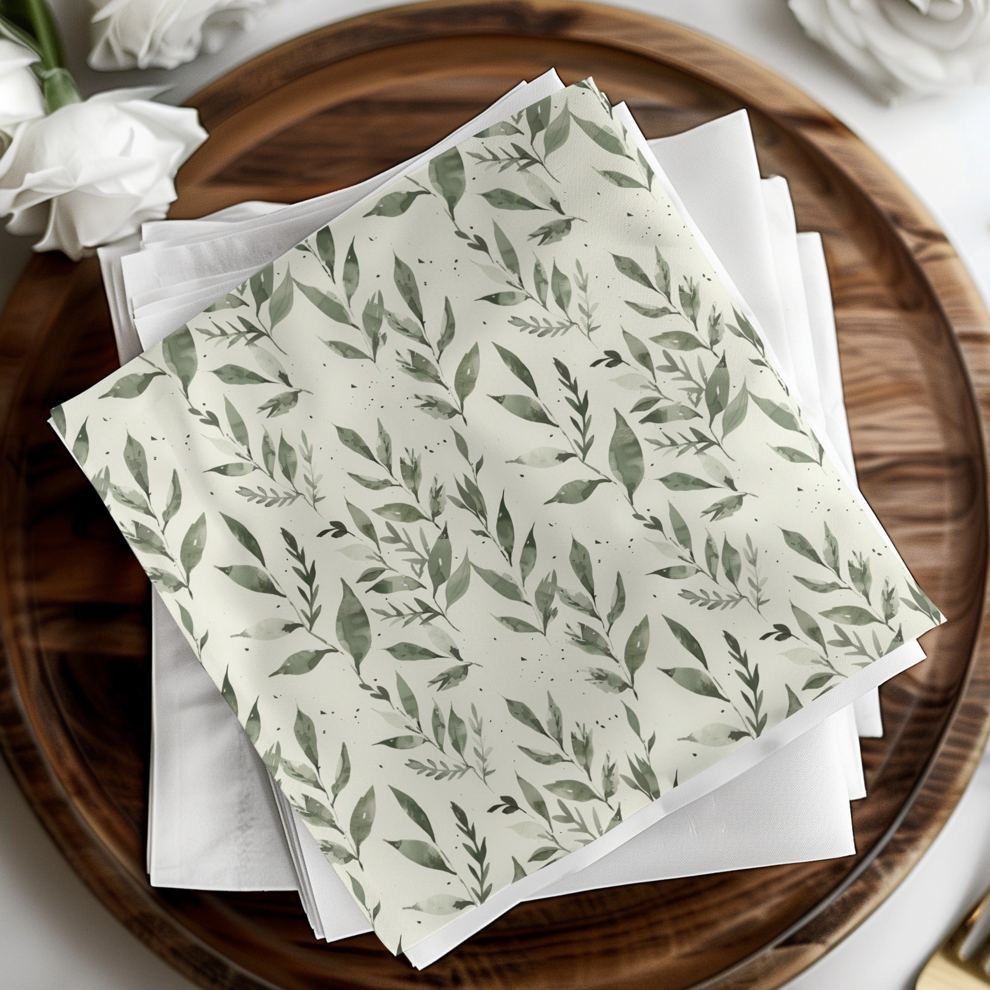 Elegant Green Leaf Patterned Napkin Set for Any Occasion