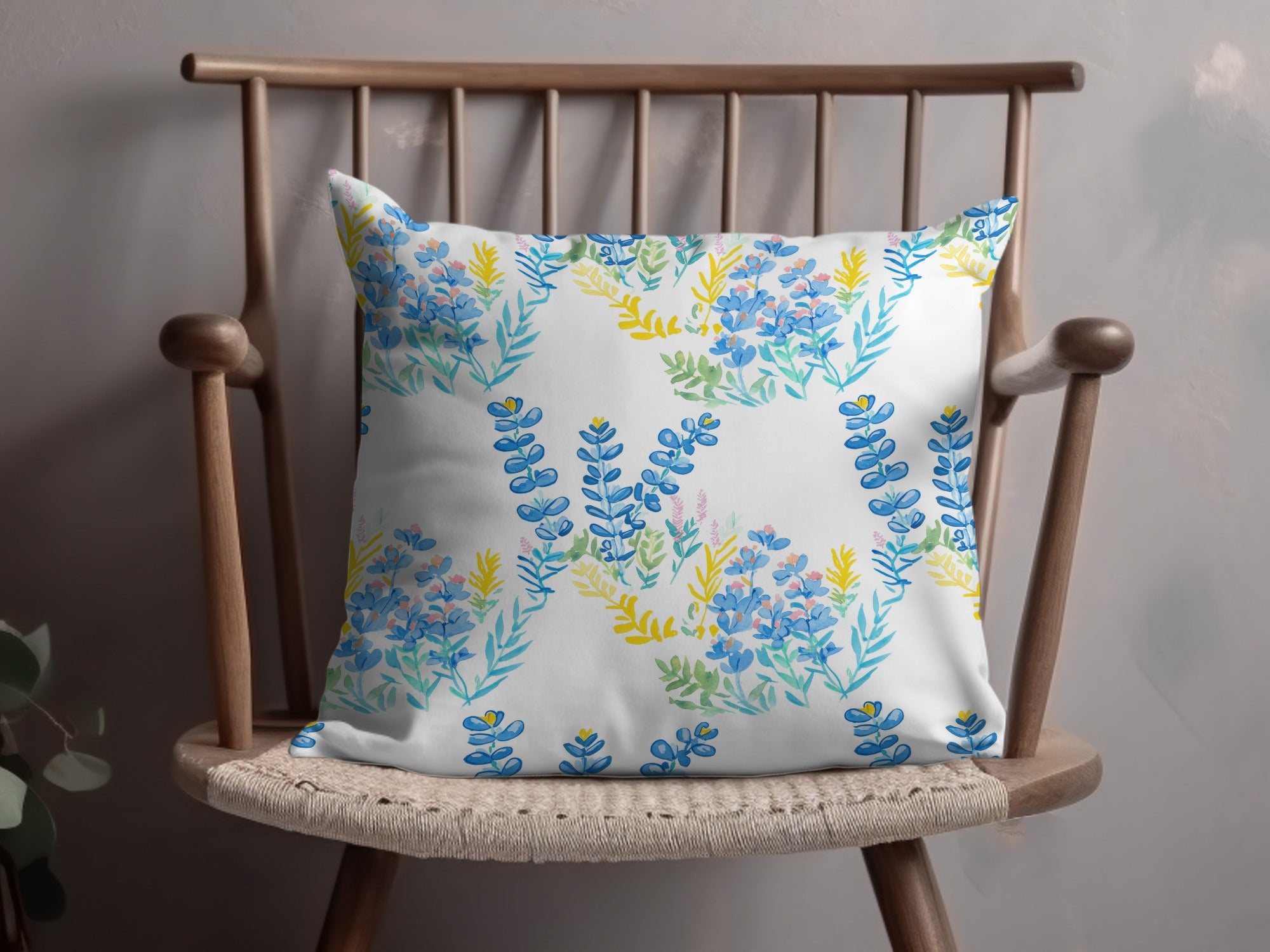 Floral Pattern Decorative Cushion for Stylish Home Decor