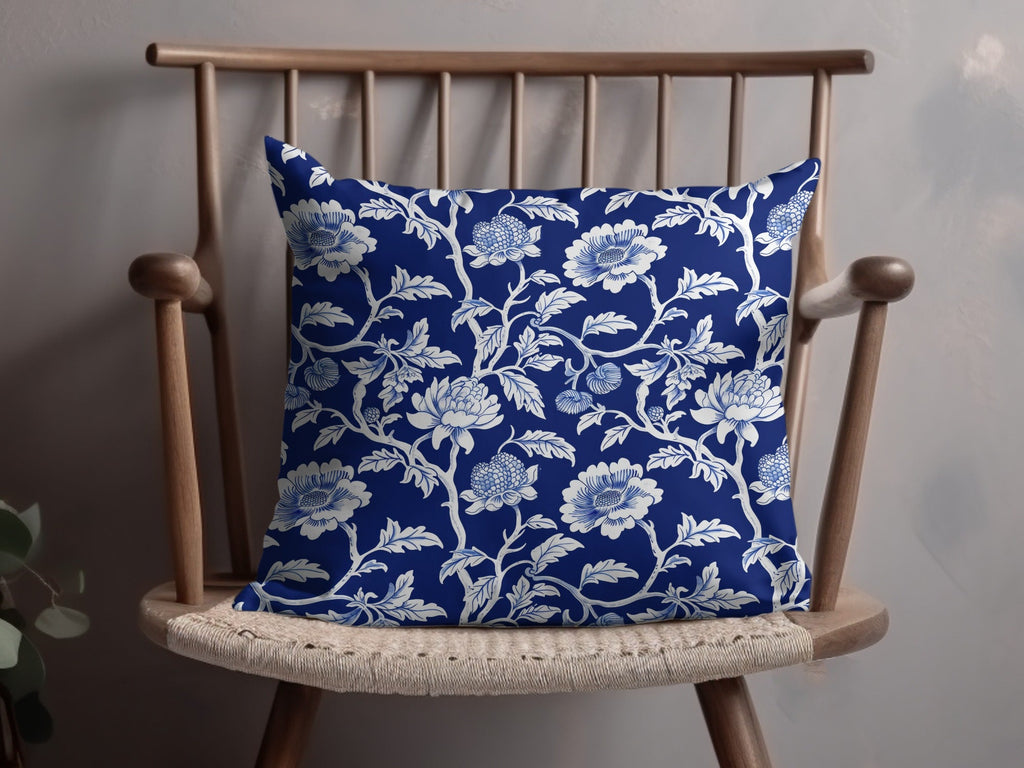 Navy Blue Floral Pattern Digital Paper, White Flower Design, Seamless Tileable Texture, Chinoiserie Pattern - Moore and Mountain