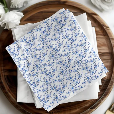 Elegant Blue Floral Pattern Napkins for Any Occasion