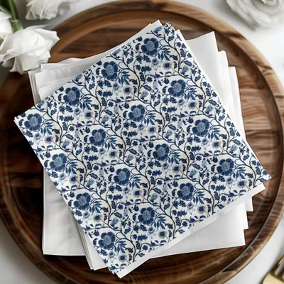 Elegant Blue Floral Pattern Napkin Set
