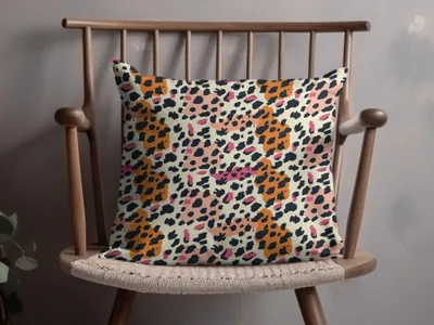 Vibrant Leopard Print Accent Cushion for Chic Decor
