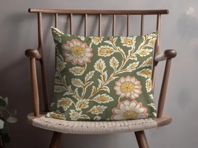 Elegant Chintz Floral Seamless Pattern Design for Interiors - Moore and Mountain