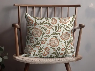 Elegant Floral Arrangement with Indian Motif Kalamkari - Moore and Mountain