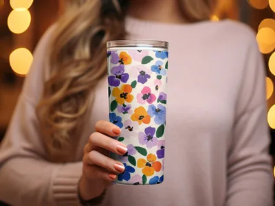 Vibrant Floral Pattern Insulated Tumbler for Everyday Use
