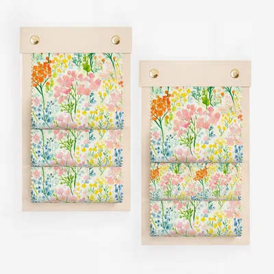 Floral Patterned Vertical Display Set for Decorative Use