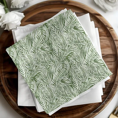 Elegant Green Leaf Pattern Napkin Set for Parties