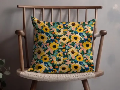 Vibrant Sunflower Print Decorative Throw Pillow